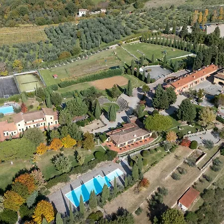 Fattoria Degli Usignoli ファームステイ